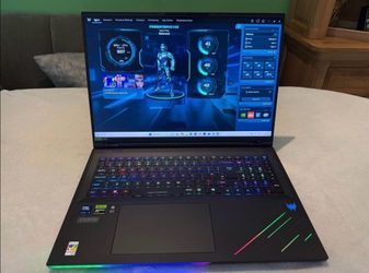 Acer Predator Helios 18 AI (PH18-73) RTX 5080 Ultra 9 275HX (Pristine) 1TB SSD