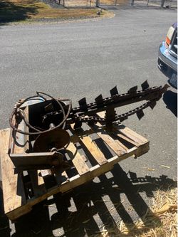 Trencher 36” Attachment, Mini Skid Steer, Dingo