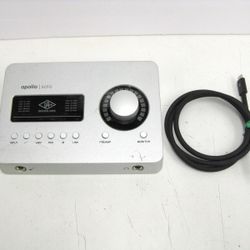 Universal Audio Apollo Solo Thunderbolt 3 Audio Recording Interface