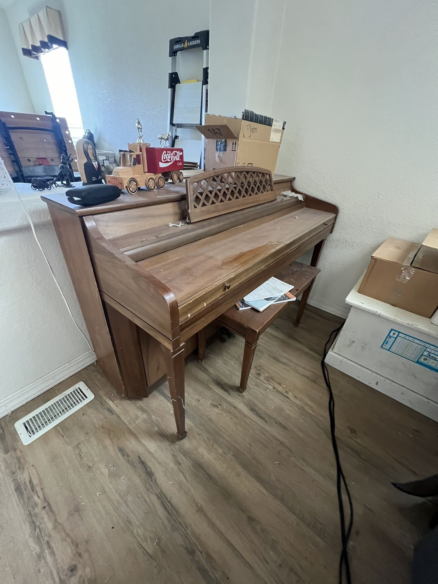 Free Piano!