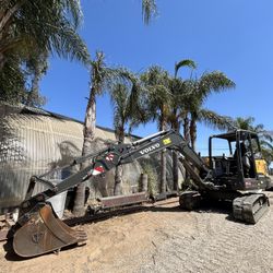 2017 Volvo Excavator 