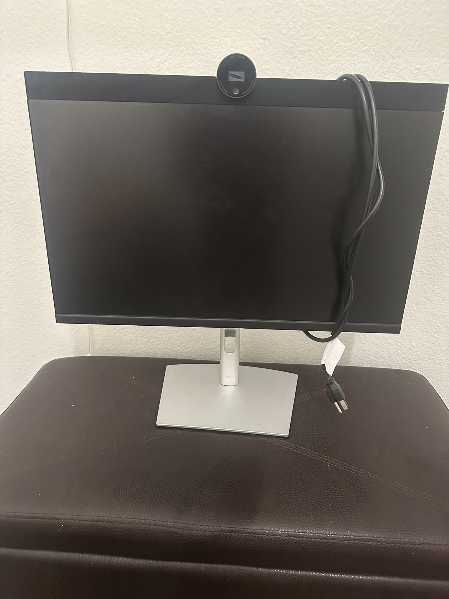 Dell Video Conferencing Monitor w/ TEAMS (Like New)