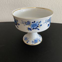 Porcelain Pedestal Fruit Bowl 