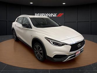 2017 INFINITI QX30