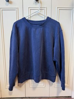 Crewneck Pullover