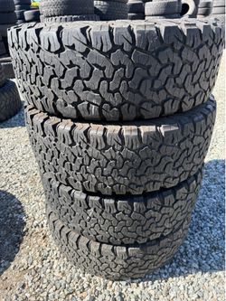 275/65r18 Bfgoodrich ko2 tires en excelentes Conditiones de Vida las 4