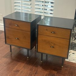 Gorgeous pair (2) of west elm nightstands