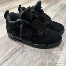 Black cat Jordan 4 retro (2020 version)