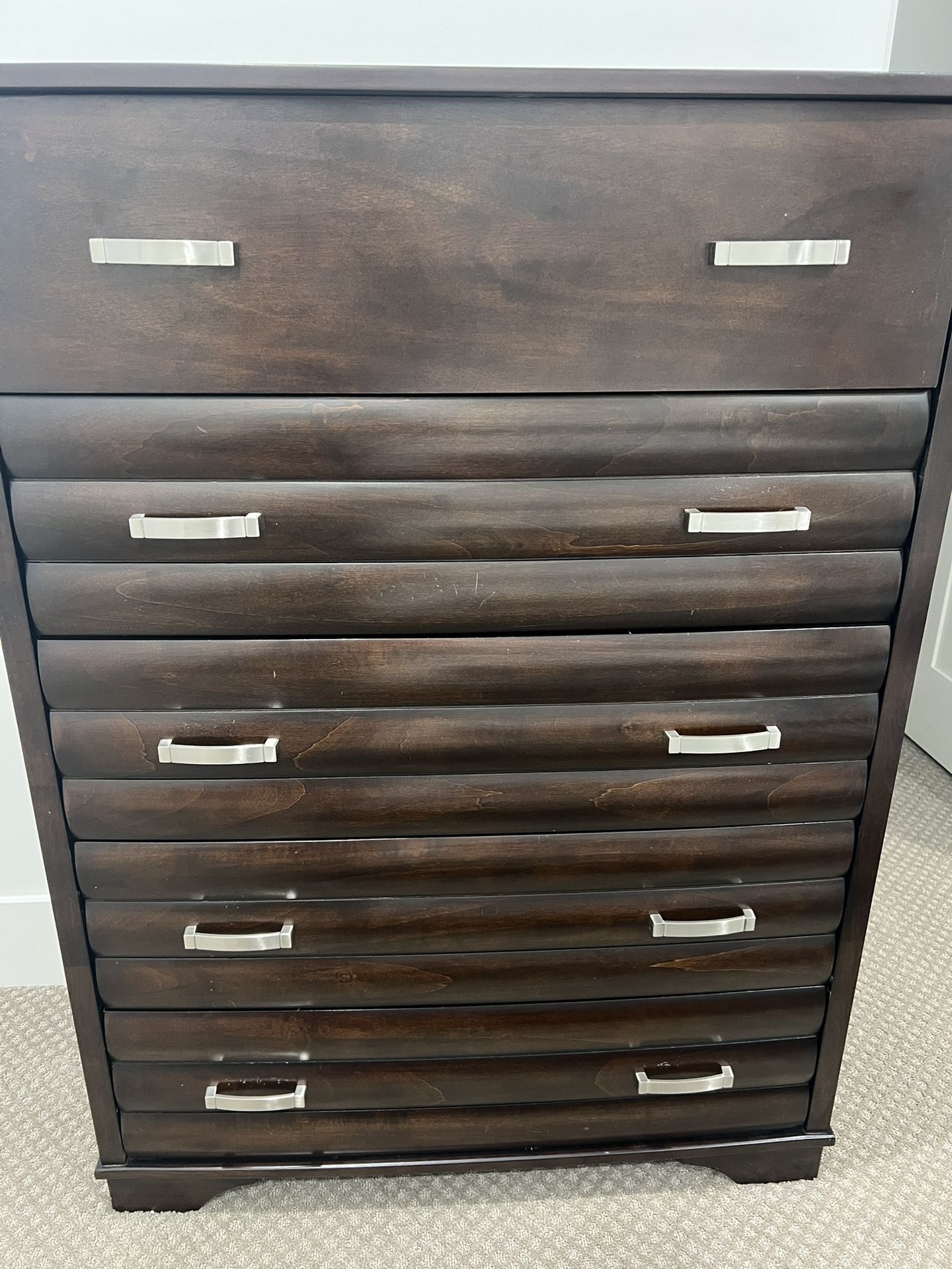 5 Drawer Wood Dresser