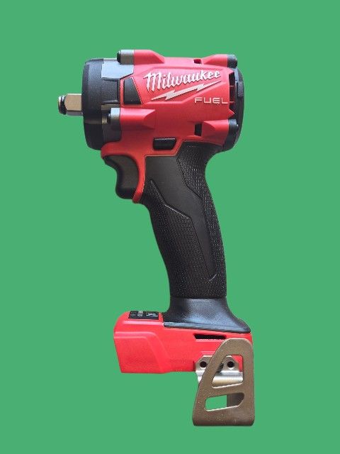Milwaukee M18 1/2 Impact Wrench (Tool-Only)