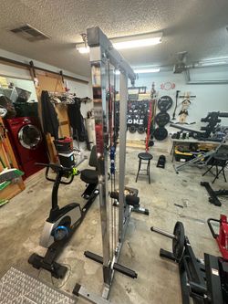Lat Pulldown Low row machine Great Condition