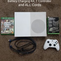 XBOX ONE S (Excellent Condition) with GTA SAN ANDREAS, Battery Charging Kit, 1 Controller And ALL Cords 