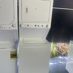 Kenmore Stackable 27”🔌Comes with 2 month warranty 📆LOCATED AT:📍📍 5200 E 10TH AVENUE TAMPA FL 33619PHONE 📲 813~473~0570