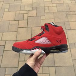 Jordan 5 Raging Bull size 10.5