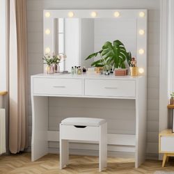 Vanity with Really Big Mirror With Drawers And Adjustable Lights