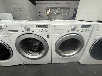 LG Front Load Washer and Dryer Set ( Lavadora Y Secadora )
