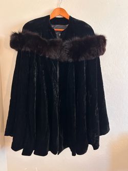 Vintage Faux Fur Black Velvet Cape