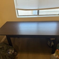 Extendable Dining Room Table W/chairs X4