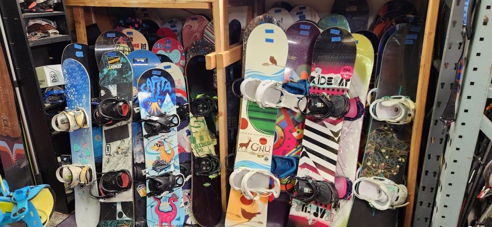 Snowboard With Bindings