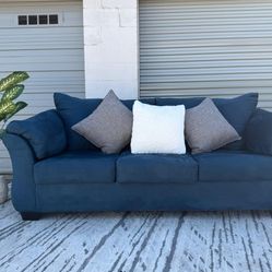 Modern 3-Seater Sofa Couch – Clean, Like New – Free Delivery – Same Day Available 🛋️