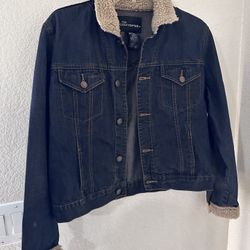 Jean Jacket With Faux Fur 