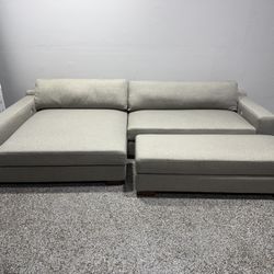 Beautiful Beige Sectional Couch!!! Free Delivery