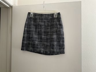 H&M Tweed Mini Skirt size 4 like new
