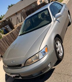 2000 Lexus ES 300
