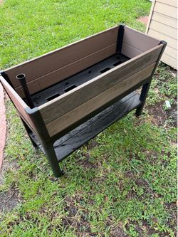 29 Gallon Raised Garden Bed and Self Watering Planter Box