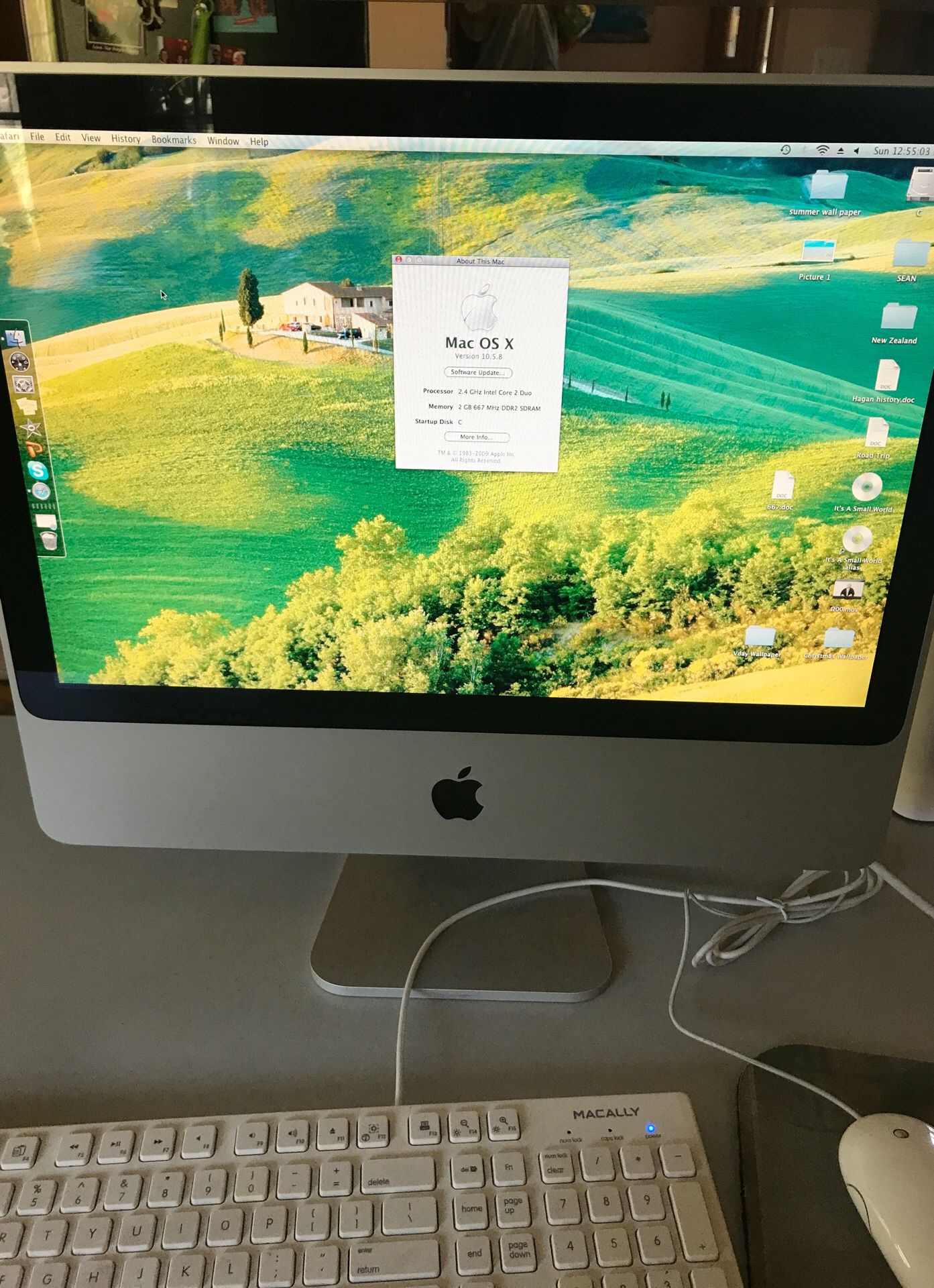 Apple Mac OS X Computer Version 10.5.8 2009