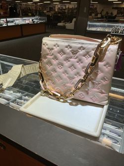 Louis Vuitton Coussin PM Lambskin-pink pearlescent– Authentic with Guarantee 🤍✨