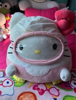 Hello kitty 🐱 scuba 🤿 squishmellow