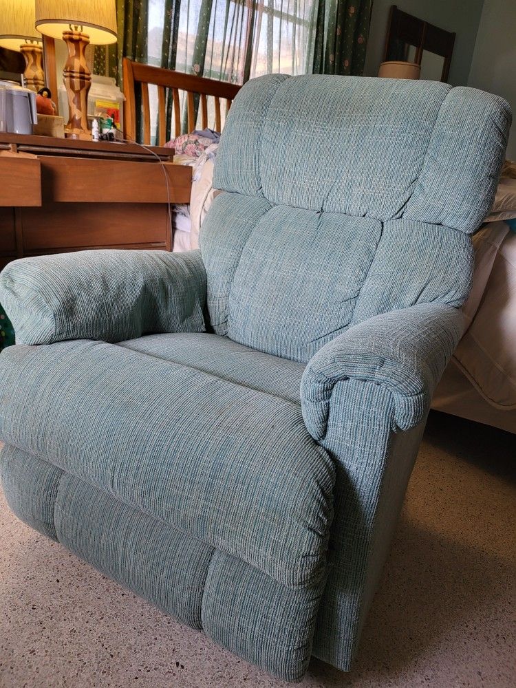 Nice, Comfy. Recliner