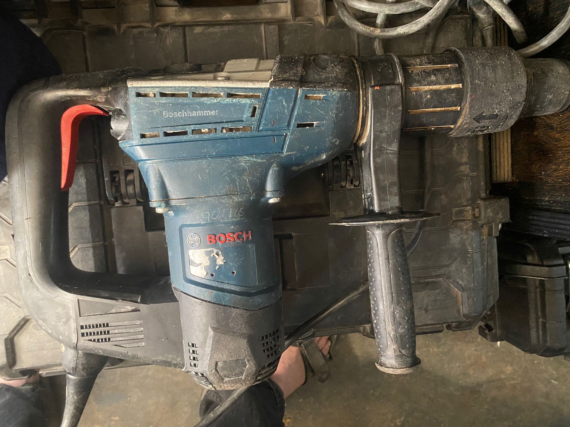 Bosch Rotary Hammer RH40’