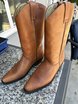New Cowboy Boots 8.5