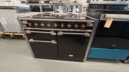 AGA Elise Series 48” Induction Range – Black with Brass Accents Model: AEL481INABBLK Size: 48” Wide Capacity: 6.0 cu. ft. Price Today: $7,699 Conditio