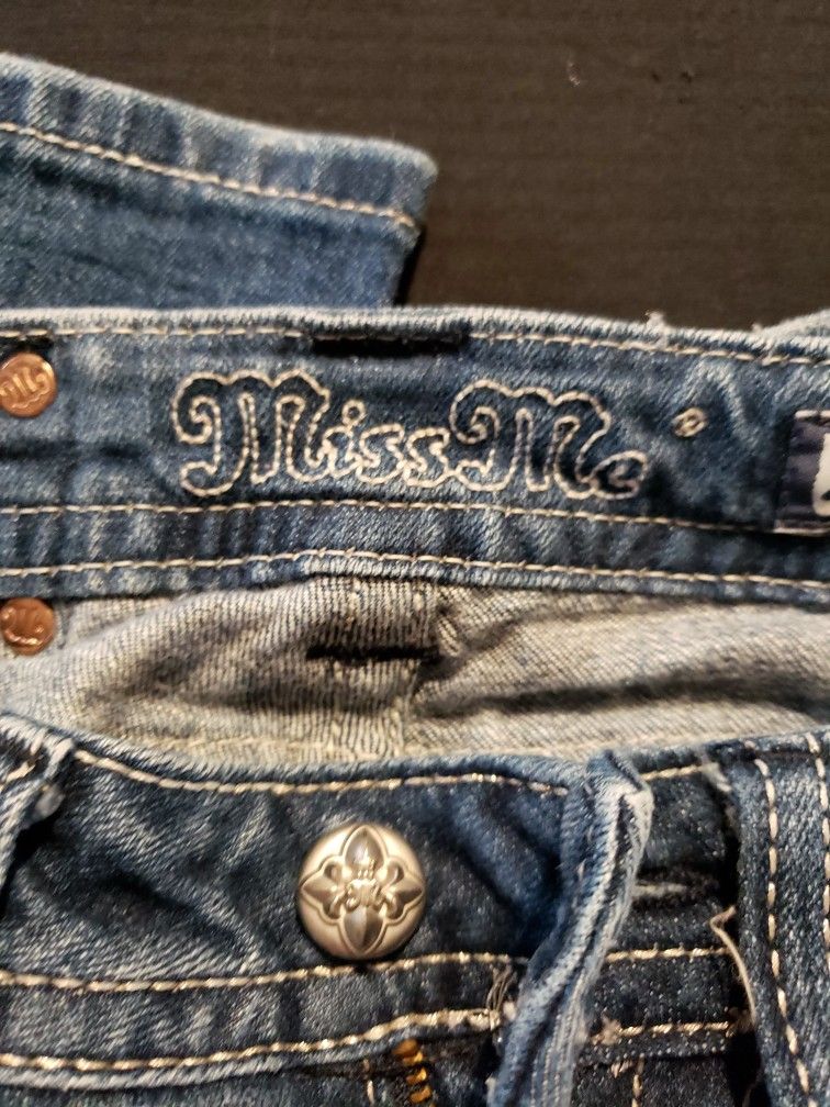 Jeans. I Only Reply Here