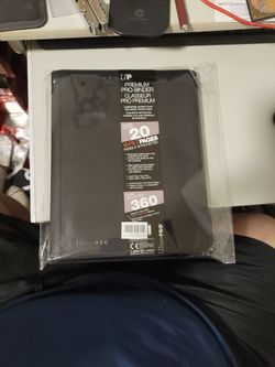 Ultra Pro Leatherette Black 9 Pocket