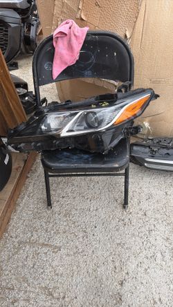 Camry headlight 2018 2020 perfect condition