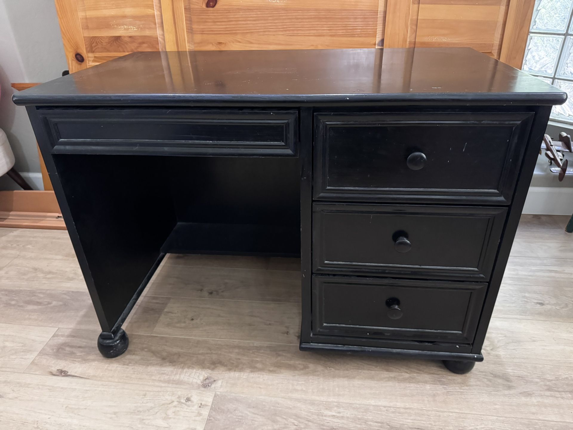 Kids Broyhill Desk