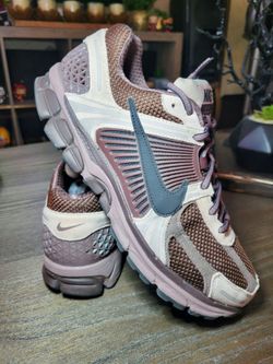 NIKE ZOOM VOMERO 5 'PLUM ECLIPSE' (WOMEN'S) (2023)