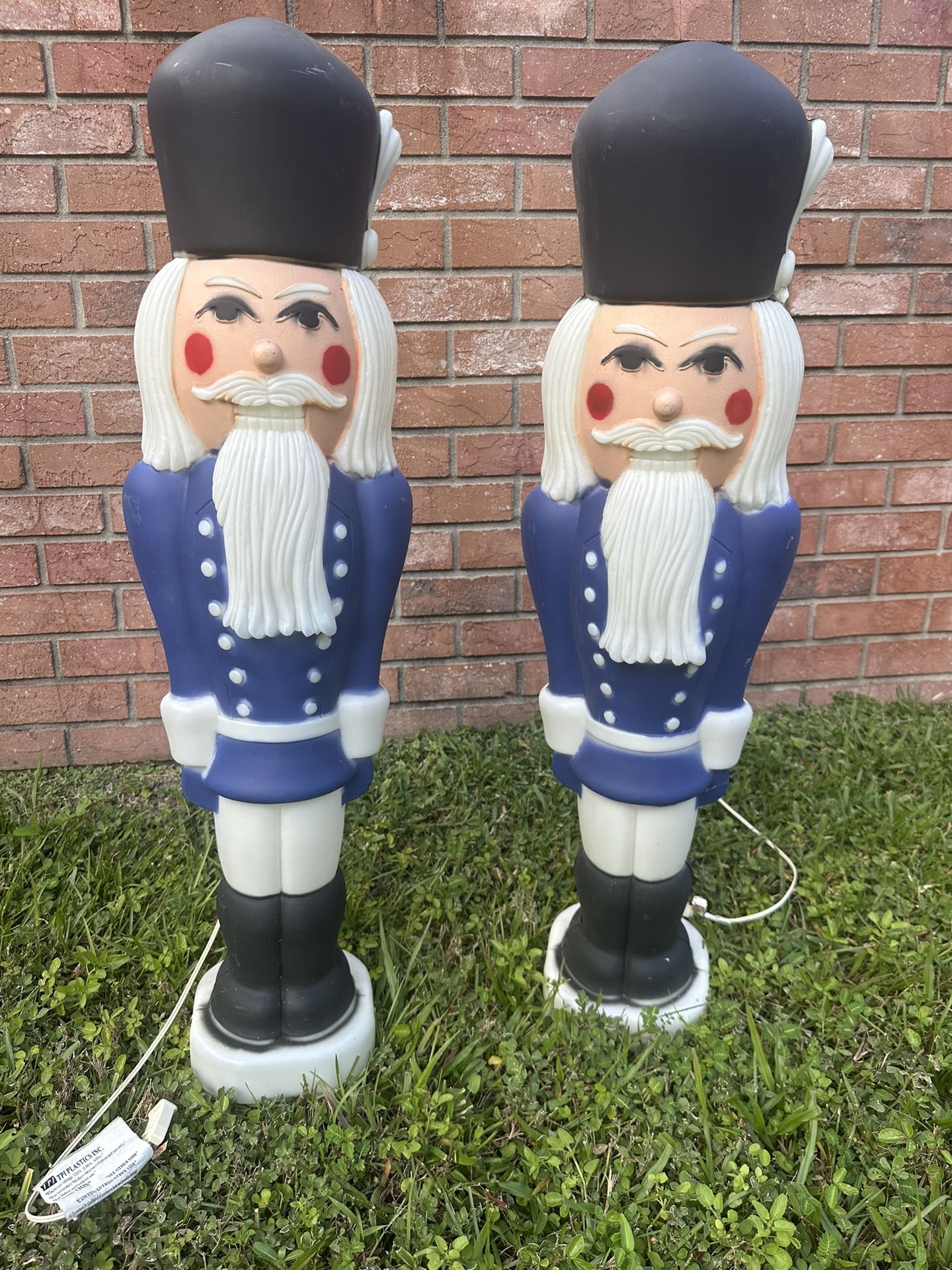 Vintage Blowmold Toy Soldiers