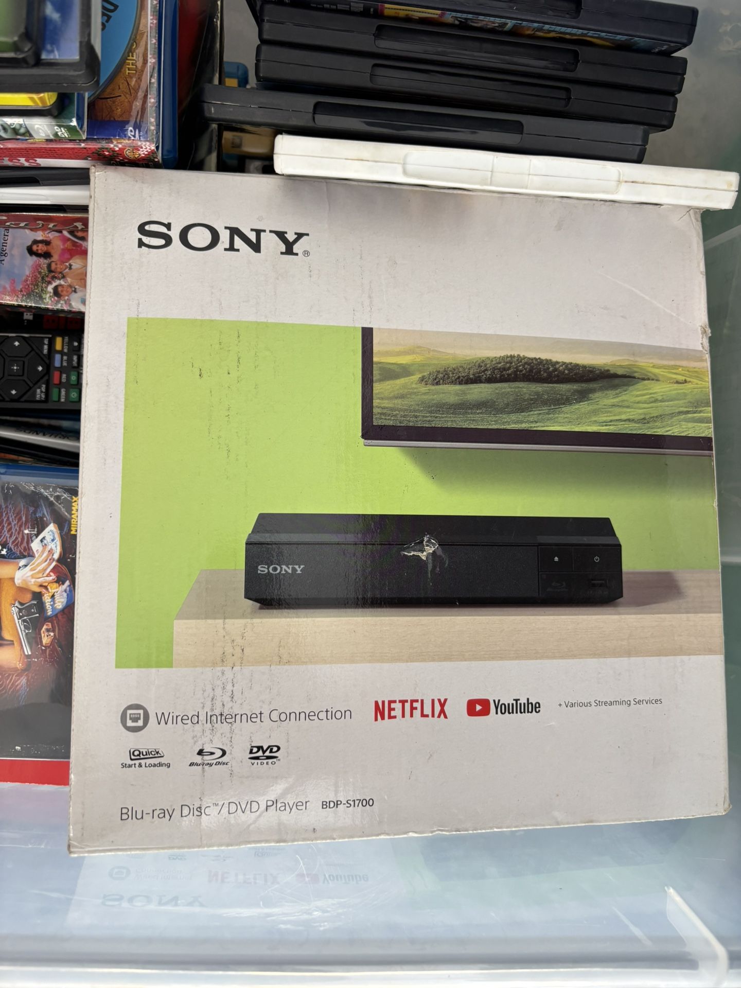DVD Player W DVDs