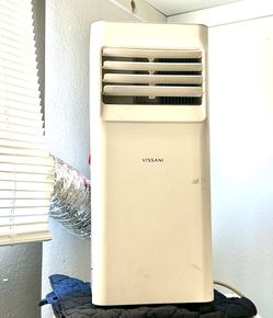 A/C. PORTABLE. VISSANI. WORKS PERFCT VERY COLD