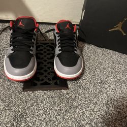 Jordan 1 Low Cement Fire Red Us 9.5 Men’s Worn 2 Times Sole Conditions Are Good