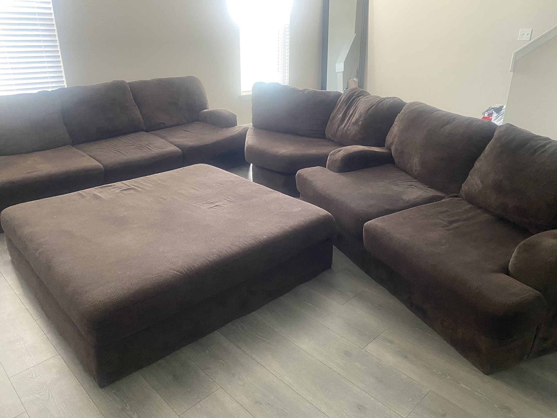 Brown 3 Piece Sectional With Ottoman 