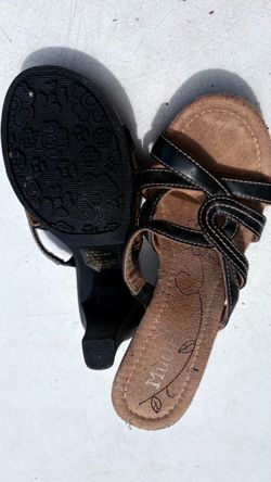 Mudd Black Strappy Sandals
