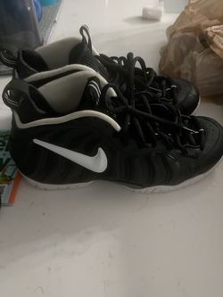 Nike Air Foamposite Black & White – Men’s Size 10