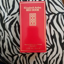 Elizabeth Arden Red Door Perfume