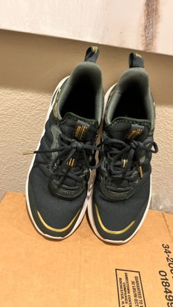 ADIDAS US woman’s 7.5 Super Cloudfoam Comfort Puremotion Running Shoes Green Gold